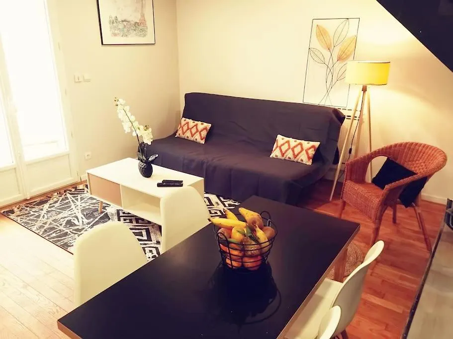 Chaleureuse Maisonnette Lyon Meyzieu Hébergement de vacances